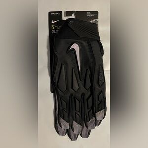 Nike Men's Black and Gray Football Gloves